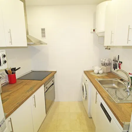 Castle Views. Terrace. Design Style. Ac. Wifi. Refurbished. Supercentric. Alicante