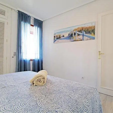 Apartment Castle Views. Terrace. Design Style. Ac. Wifi. Refurbished. Supercentric. Alicante