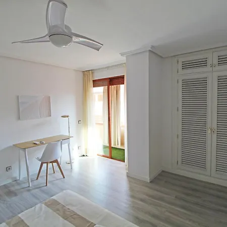 Castle Views. Terrace. Design Style. Ac. Wifi. Refurbished. Supercentric. Apartamento *