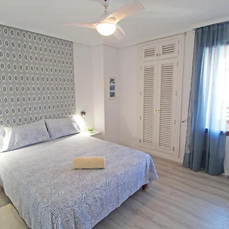 Castle Views. Terrace. Design Style. Ac. Wifi. Refurbished. Supercentric.