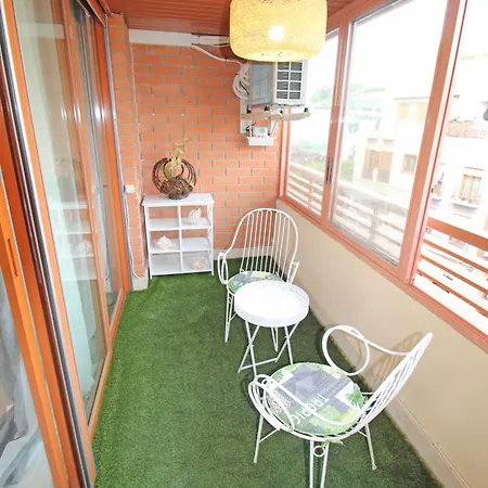 Castle Views. Terrace. Design Style. Ac. Wifi. Refurbished. Supercentric. Apartamento *