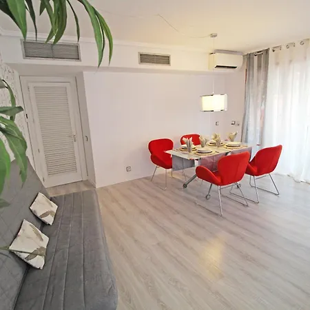 Castle Views. Terrace. Design Style. Ac. Wifi. Refurbished. Supercentric. * Alicante